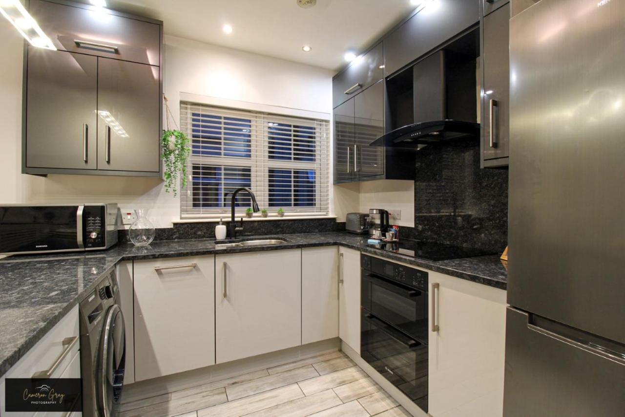 Nice 2 Bed House, Office, Wi-Fi, Free Parking Belfast Exterior foto